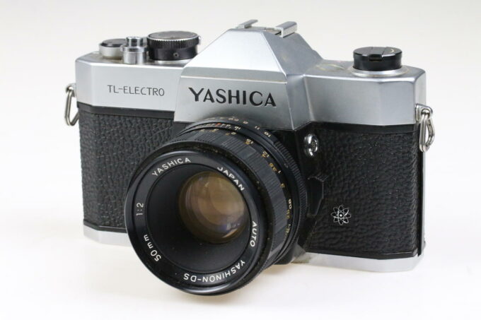 Yashica TL-Electro mit M-42 Yashinon-DS 50mm f/2,0 - #30306271