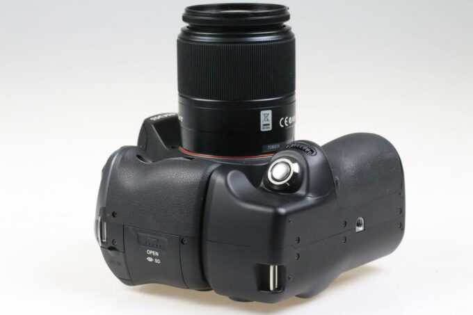 Sony Alpha 550 mit DT 18-70mm f/3,5-5,6 SAM - #1985132