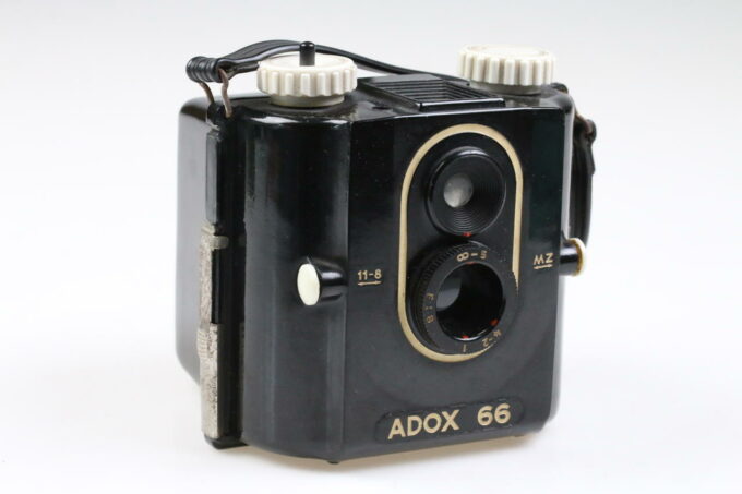 ADOX 66 Boxkamera f/8,0