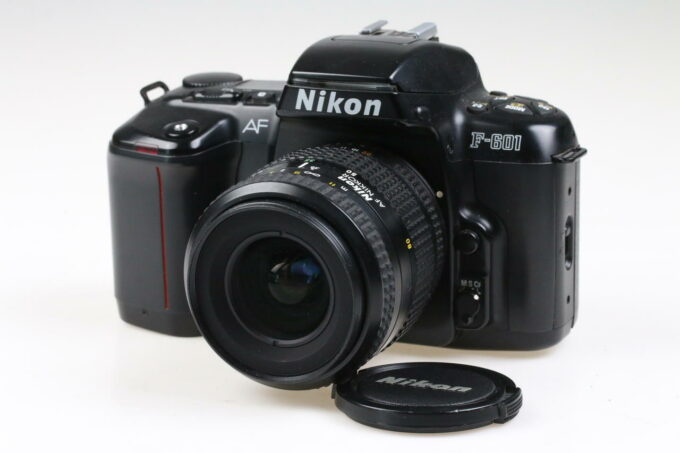 Nikon F-601 mit AF 35-80mm f/4,0-5,6 D - #2549641