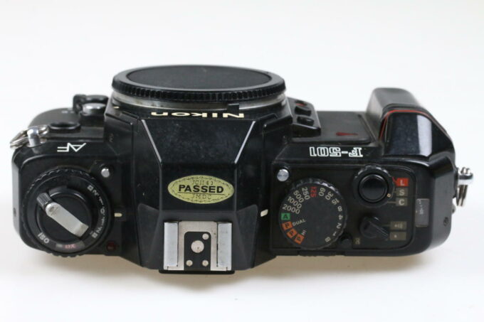 Nikon F-501 Gehäuse - #5523177