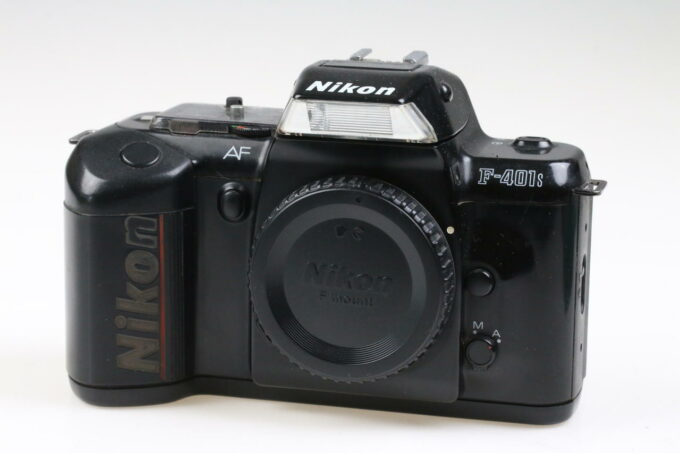 Nikon F-401s Gehäuse - #2747803