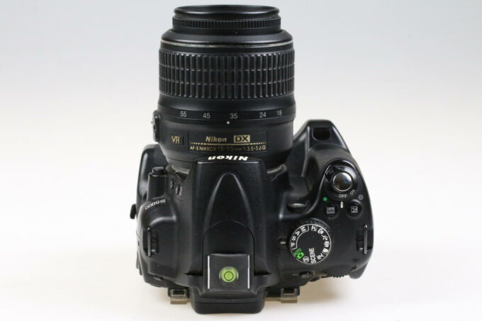 Nikon D5000 mit AF-S DX 18-55mm f/3,5-5,6 G VR - #6623378