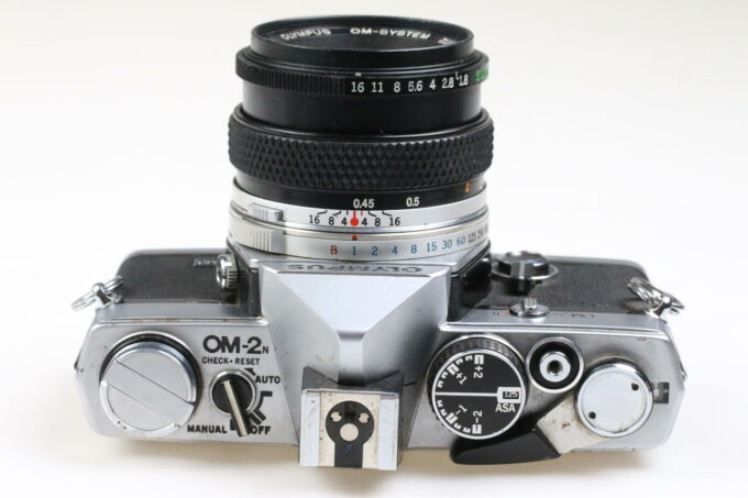 Olympus OM-2N mit F.Zuiko MC 50mm f/1,8 Auto S - #624636
