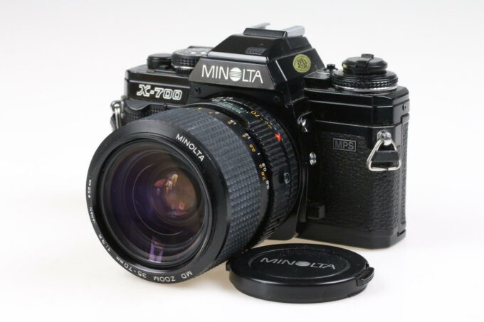 Minolta X-700 mit MD 35-70mm f/3,5 - #2541885