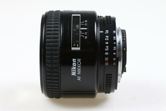 Nikon AF 85mm f/1,8 D - #440899