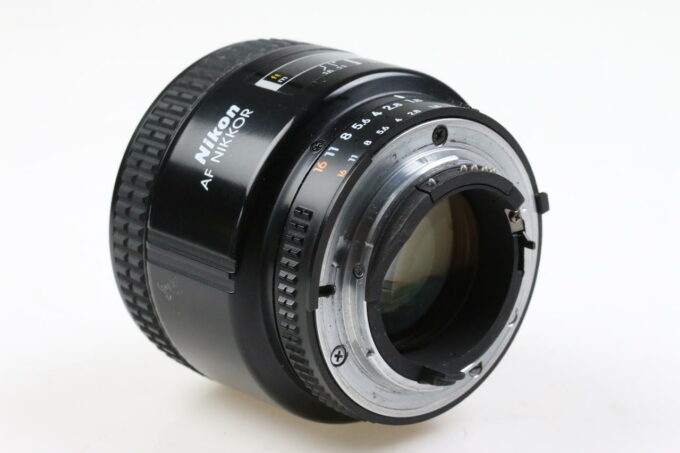 Nikon AF 85mm f/1,8 D - #440899