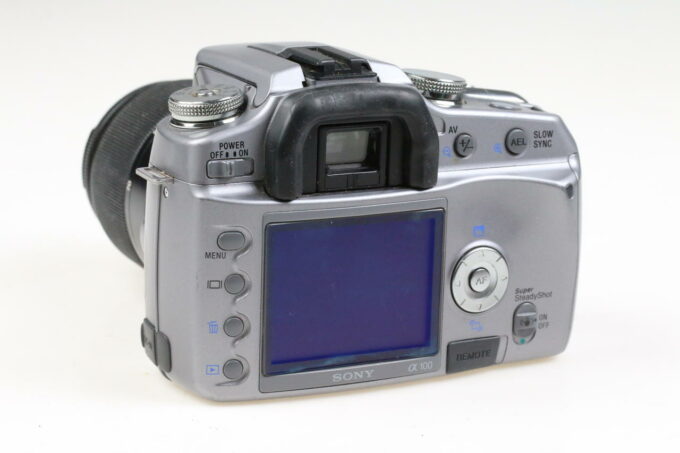 Sony Alpha 100 mit SAM DT 18-70mm f/3,5-5,6 - #2213417