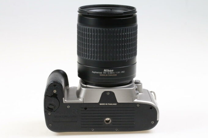 Nikon F55 Gehäuse mit AF 28-100mm f/3,5-5,6 G - #2282892