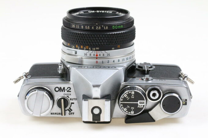 Olympus OM-2 mit F.Zuiko 50mm f/1,8 - #327638