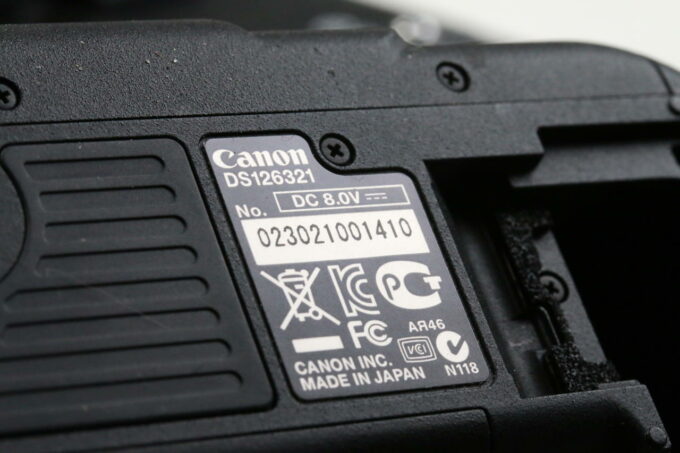 Canon EOS 5D Mark III mit Zubehörpaket - #023021001410