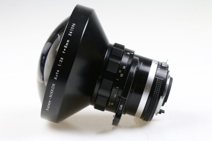 Nikon MF 8mm f/2,8 Fisheye - Nikkor (mit Trübung im Objektiv) - #241096 - Image 2