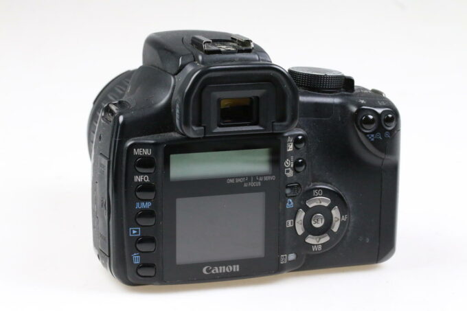 Canon EOS 350D mit EF-S 18-55mm f/3,5-5,6 - #1830716370
