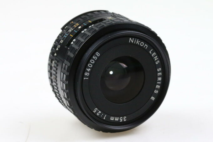 Nikon MF 35mm f/2,5 Nikkor AI-S Serie E - #1840058