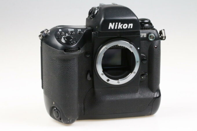 Nikon F5 Gehäuse - #3014314