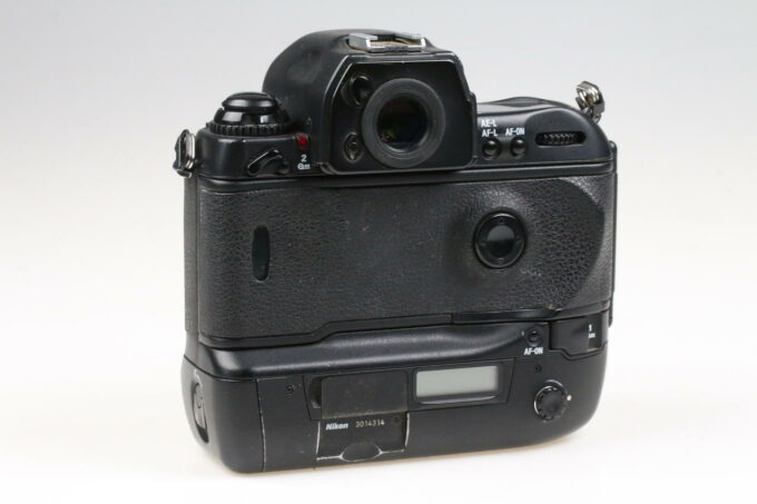 Nikon F5 Gehäuse - #3014314