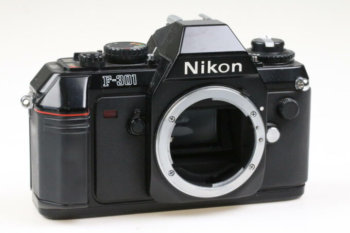 Nikon F-301 Gehäuse - #2320884