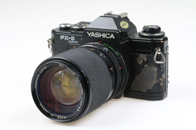 Yashica FX-D Quarz mit 35-105mm f/3,5-4,5 - #390138