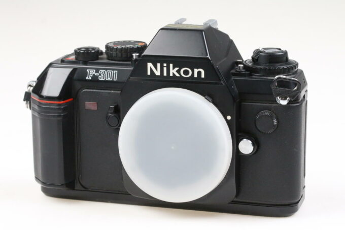 Nikon F-301 Gehäuse - #2573191