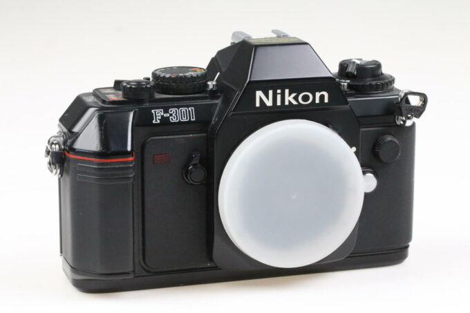 Nikon F-301 Gehäuse - #2573191