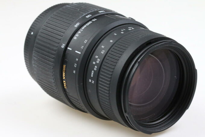 Sigma 70-300mm f/4,0-5,6 DG Macro für Nikon F (AF FX) - #11432687