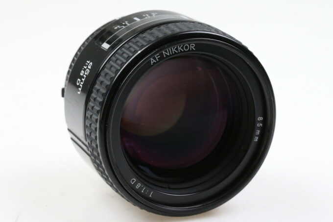 Nikon AF 85mm f/1,8 D - #408191