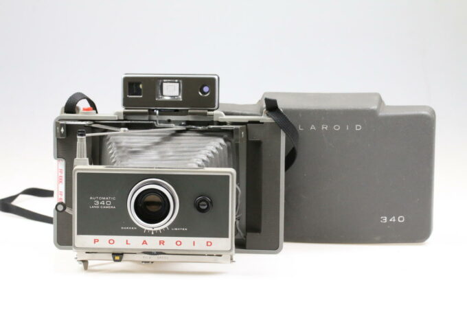 Polaroid Automatic 340 Land Camera