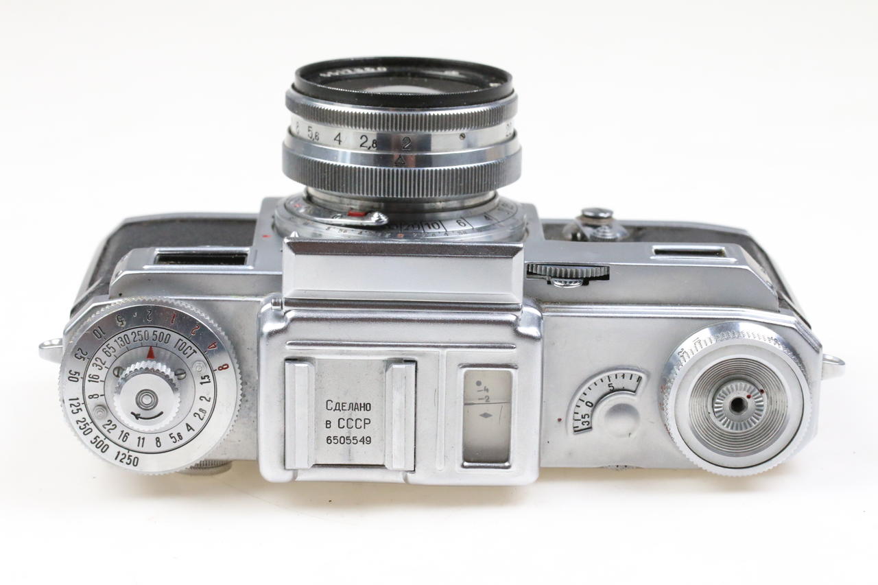 ARSENAL KIEV 4 mit 50mm f/2,0 Jupiter-8M Objektiv - #6505549