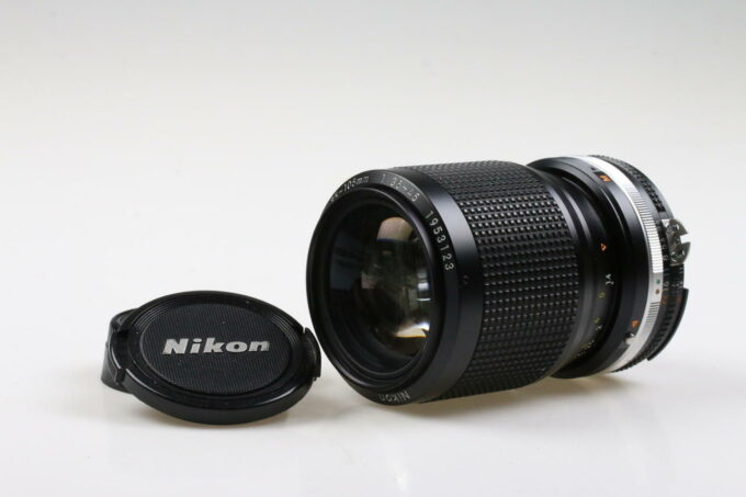 Nikon Zoom-Nikkor MF 35-105mm f/3,5-4,5 AiS - #1953123