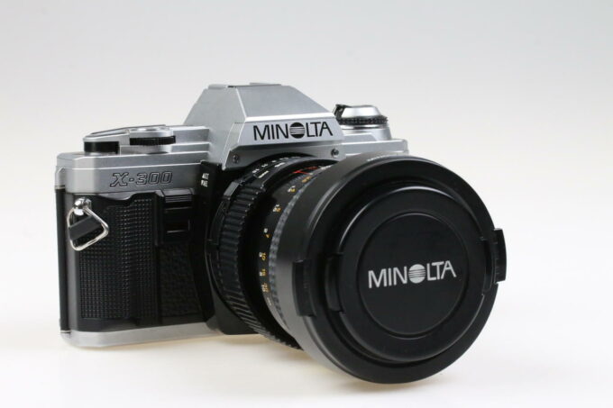 Minolta X-300 mit MD Zoom 35-70mm f/3,5 - #1116217