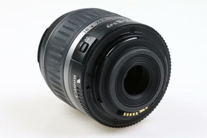 Canon EF-S 18-55mm f/3,5-5,6 II - #2440574744