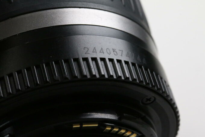 Canon EF-S 18-55mm f/3,5-5,6 II - #2440574744