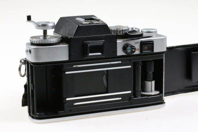 Minolta XE-5 mit MD Rokkor 50mm f/1,7 - #7072191