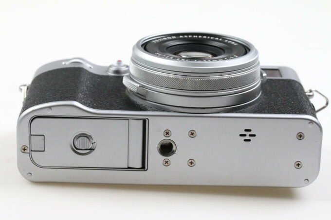 FUJIFILM X100V - Silber / Digitale Premium Kompaktkamera - #03M01483