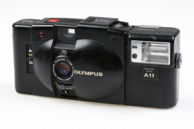 Olympus XA 2 mit A16 Blitz