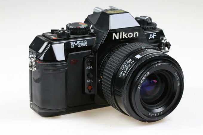 Nikon F-501 mit 35-70mm f/3,3-4,5 - #5387794