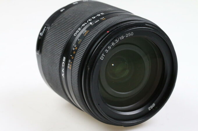 Sony SAL 18-250mm f/3,5-6,3 DT - #1847478