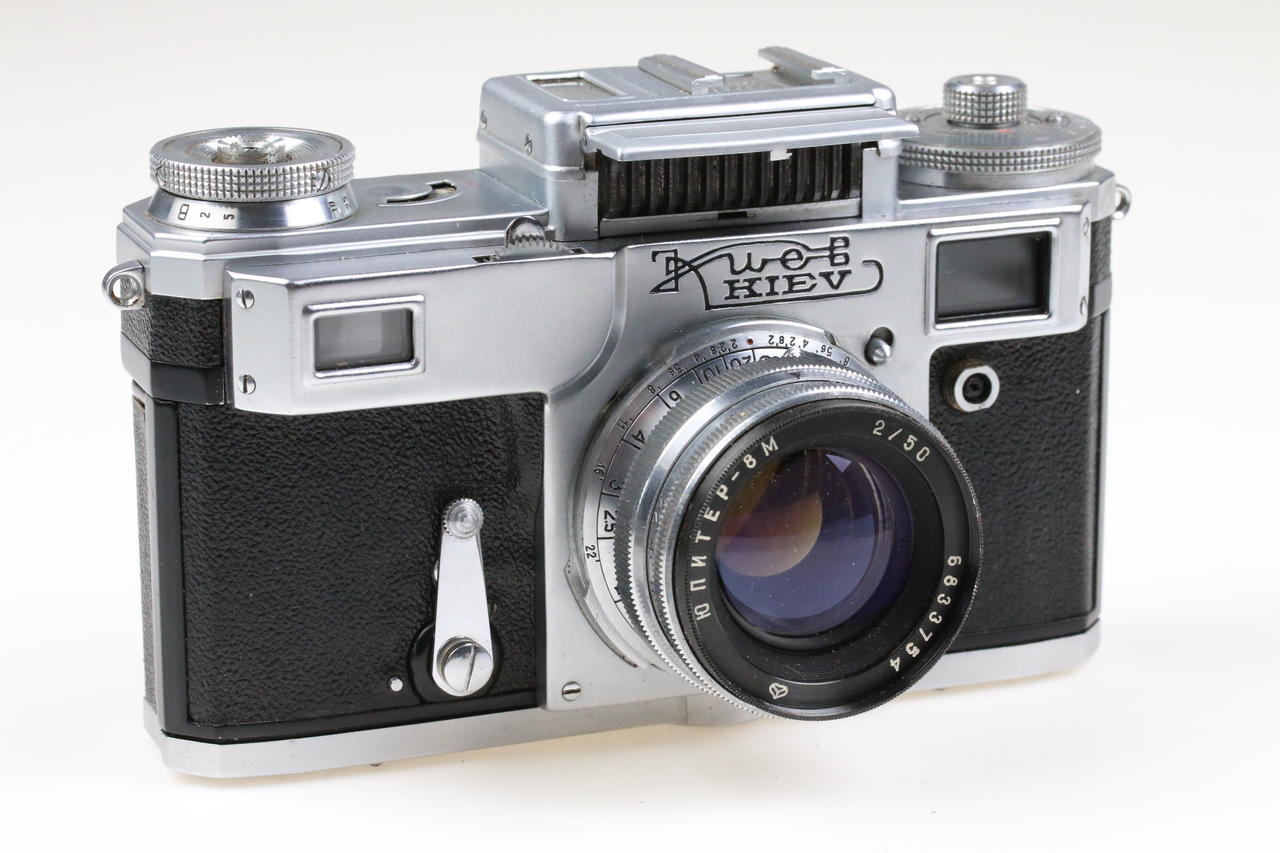 ARSENAL KIEV 4 mit 50mm f/2,0 Jupiter-8M Objektiv - #6823843