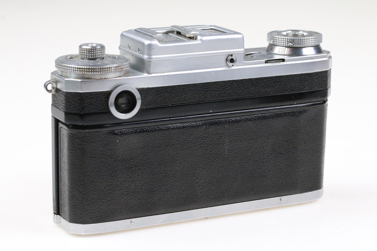 ARSENAL KIEV 4 mit 50mm f/2,0 Jupiter-8M Objektiv - #6823843