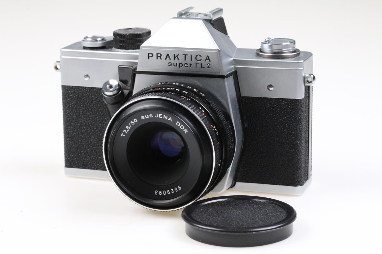 Praktica Super TL2 mit Jena T 50mm f/2,8 - #9529093