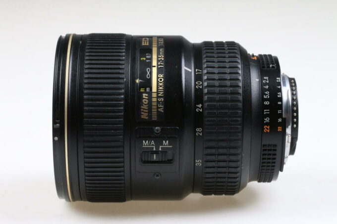 Nikon AF-S NIKKOR 17-35mm f/2,8 D ED - Autofokus quietscht - #229083