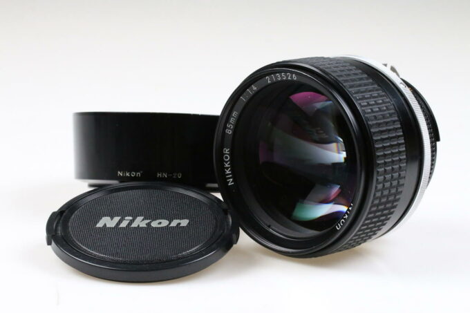 Nikon MF 85mm f/1,4 AI-S - #213526