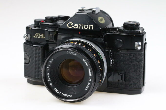 Canon A-1 mit FD 50mm f/1,8 S.C. - #1326887