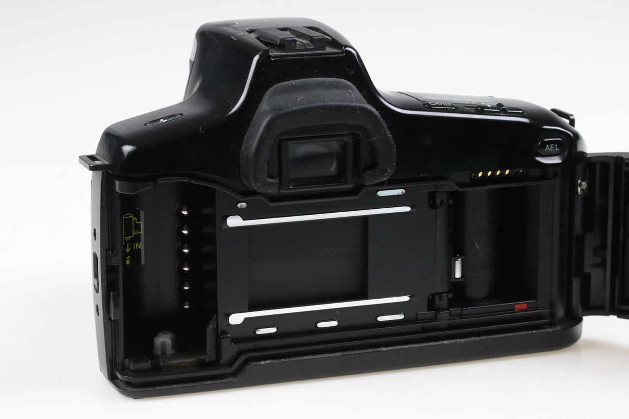 Minolta Dynax 5000i + Sigma AF 35-70mm f/3,5-4,5 - Bastlergerät - #18211061