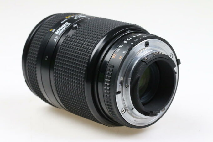 Nikon AF 35-70mm f/2,8 D - #678414