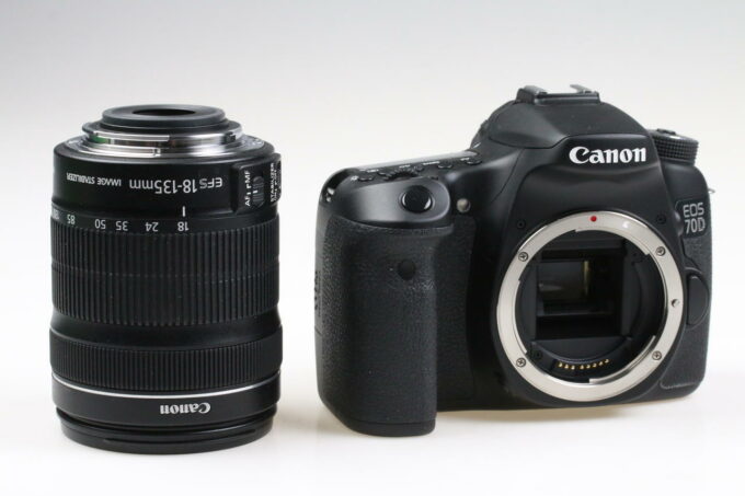 Canon EOS 70D mit EF-S 18-135mm f/3,5-5,6 IS STM - #053021001774