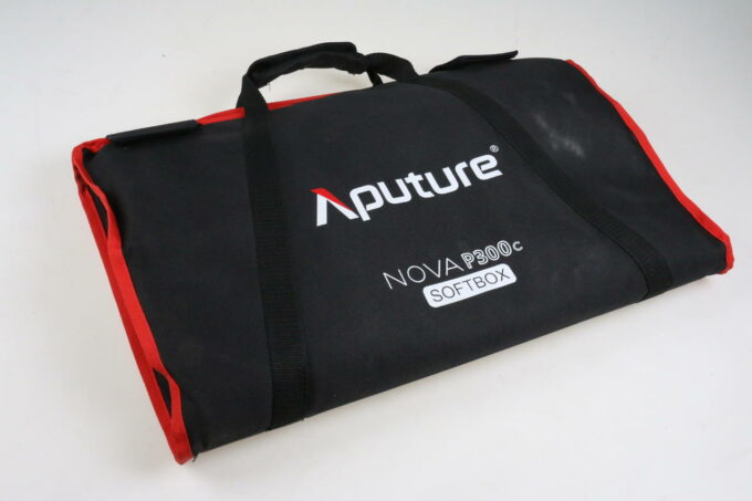 Aputure Nova P300c Outfit