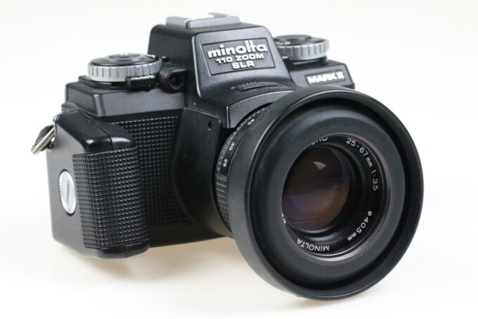 Minolta 110 Zoom SLR Mark II mit 25-67mm f/3,5