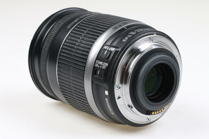 Canon EF-S 18-200mm f/3,5-5,6 IS - #6113000416