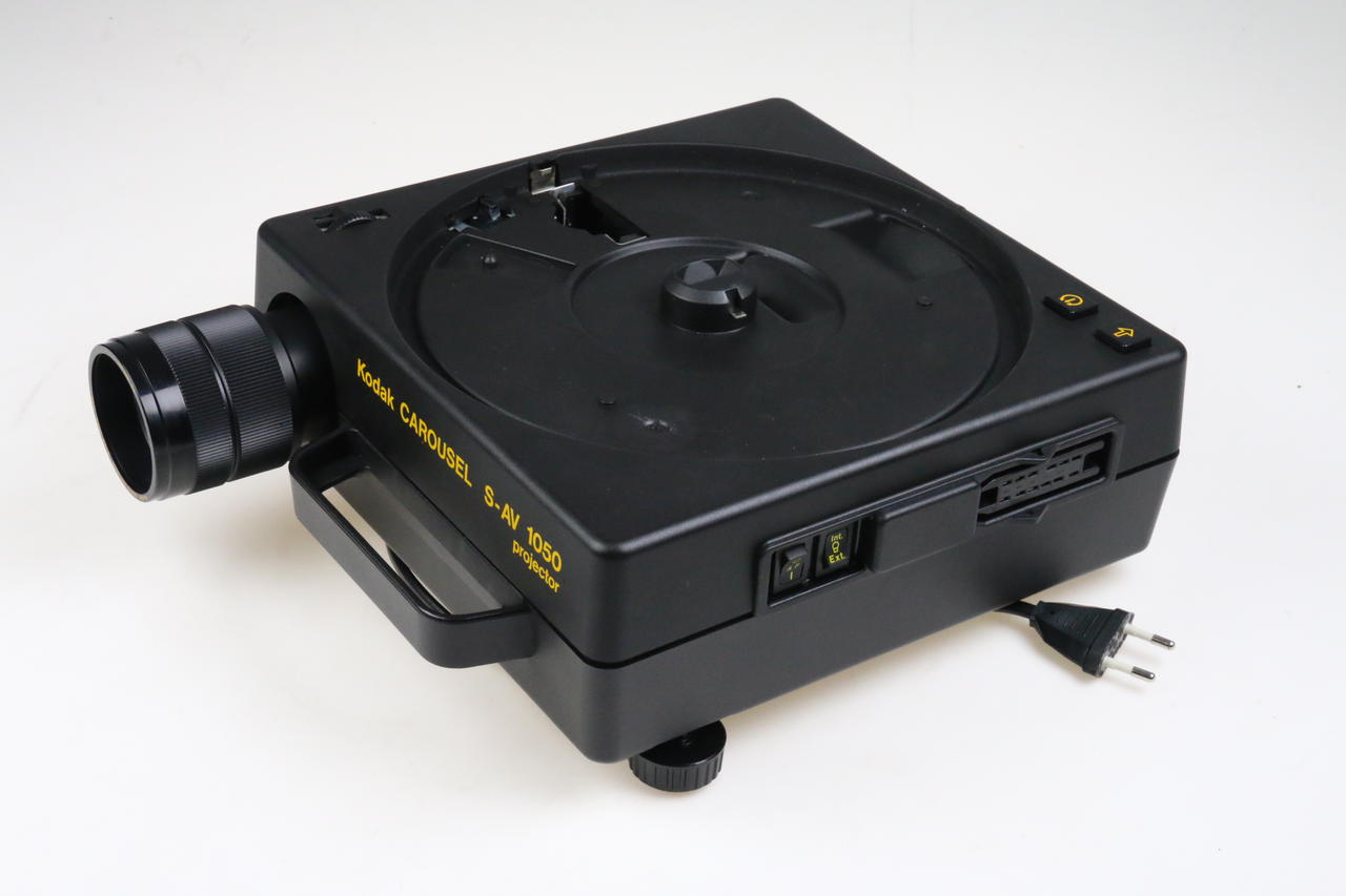 Kodak Carousell S-AV 1050 Projektor mit zwei Objektiven